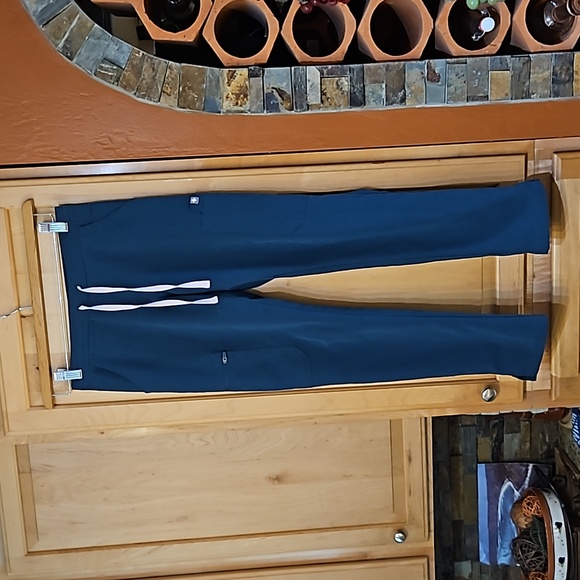 Figs Yola Skinny Scrub Pants Caribbean Blue - Picture 1 of 3